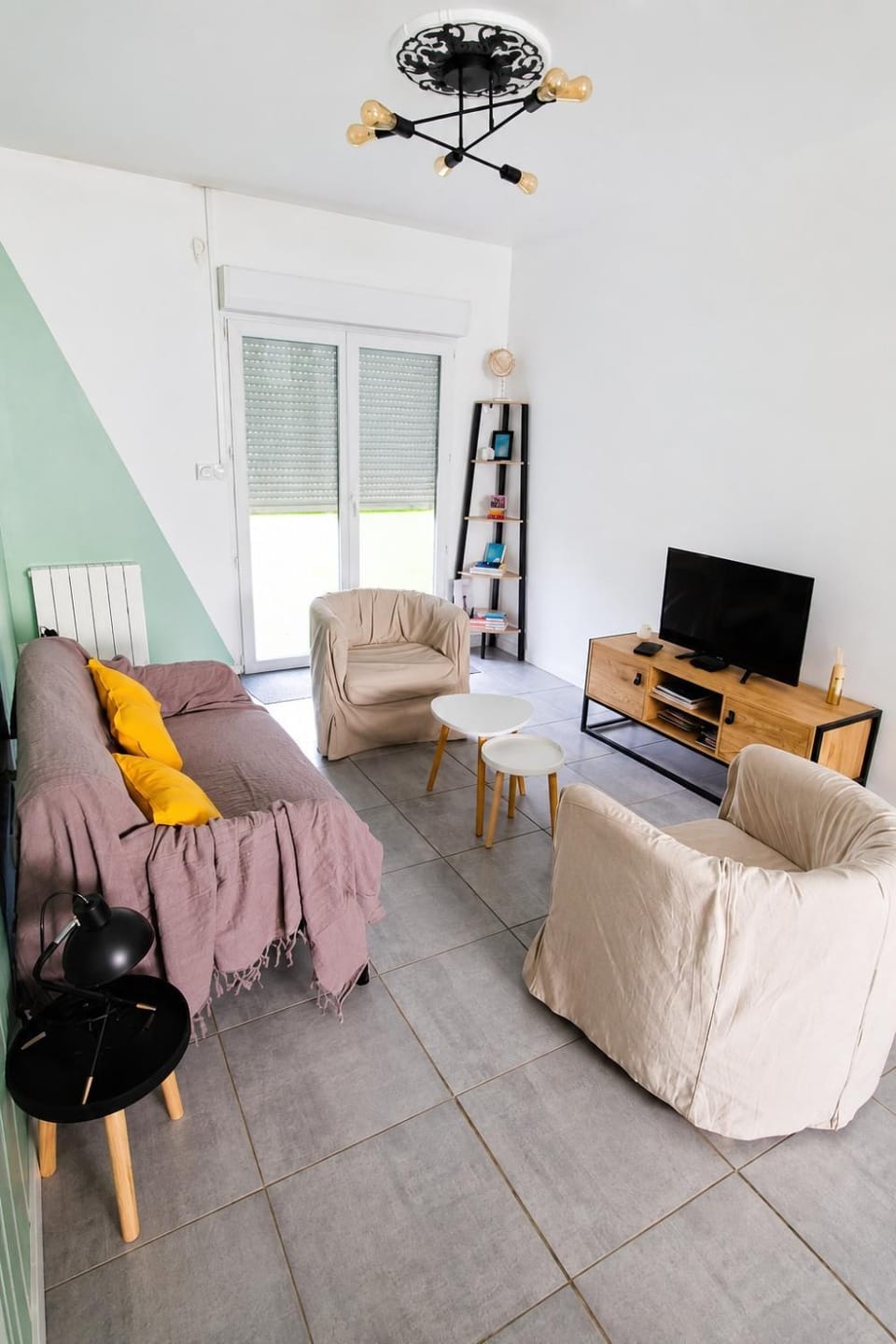 Communal lounge/ TV room, TV and multimedia, Living room