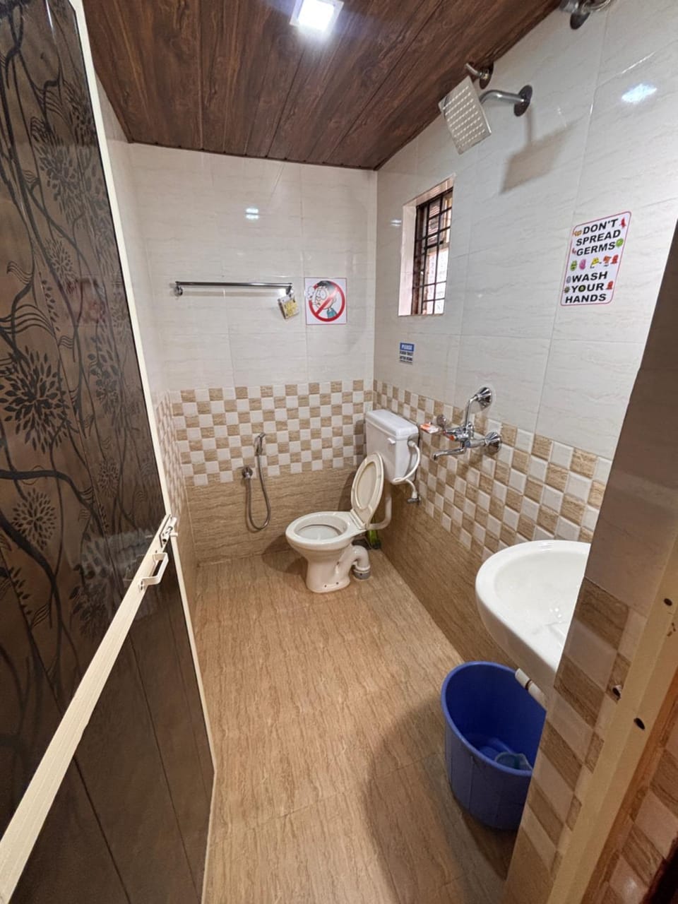 Ashish Resort 2 Bed and Breakfast in Maharashtra