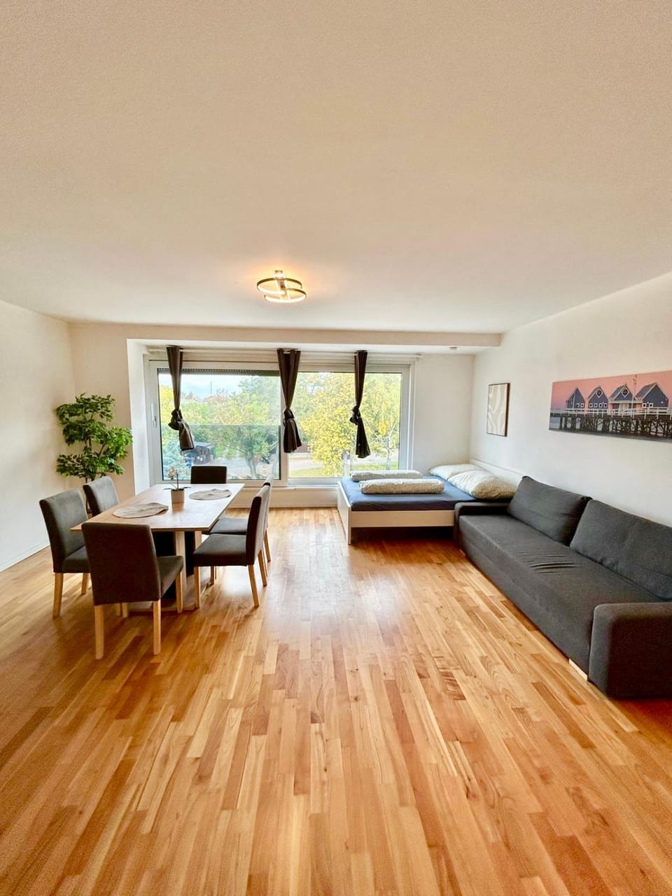 Modern Spacious Apartment with Free Parking Apartment in Austria