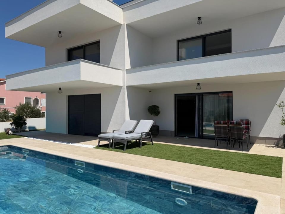 Paradise 1 Apartment in Šibenik-Knin County, Croatia