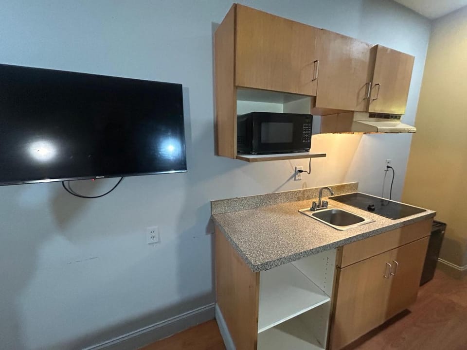 TV and multimedia, Kitchen or kitchenette