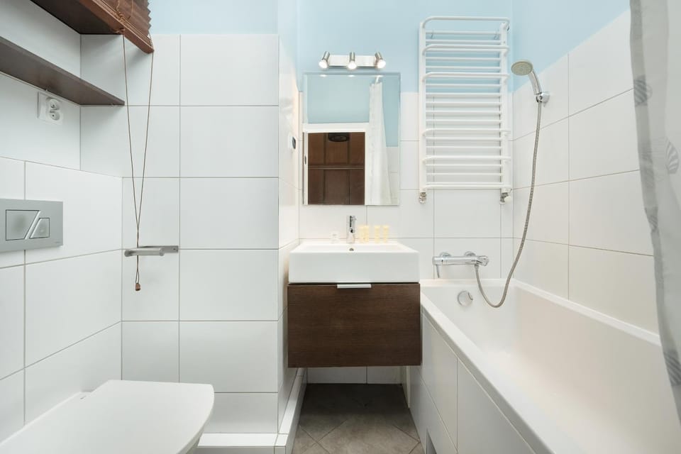 Toilet, Bathroom, Bath