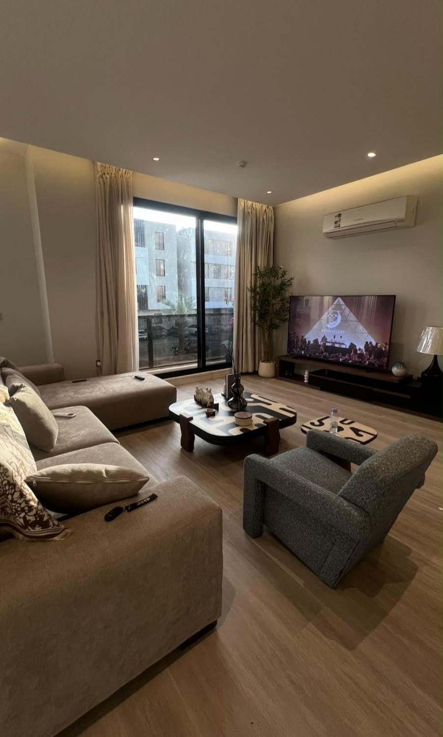 شقة فاخرة بموقع استراتيجي وتجربة استثنائية Luxury Executive Apartment in Qurtubah Apartment in Riyadh