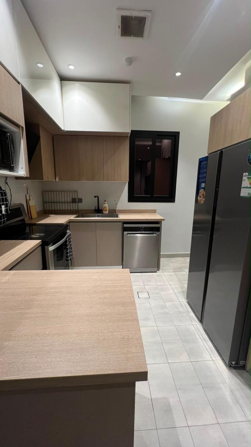 شقة فاخرة بموقع استراتيجي وتجربة استثنائية Luxury Executive Apartment in Qurtubah Apartment in Riyadh