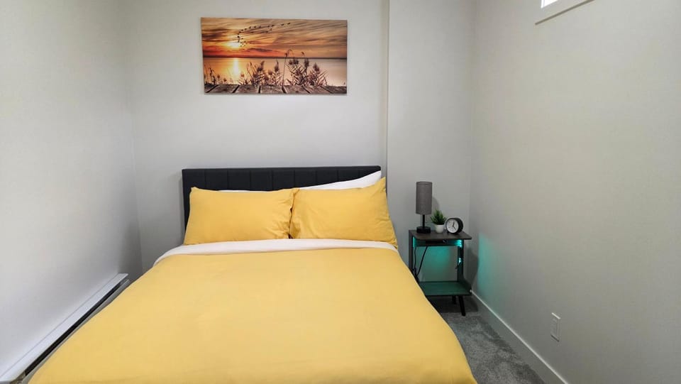 New Family 1-Bedroom near Hospital, YMCA, Cineplex, Grocery Stores Apartment in Calgary
