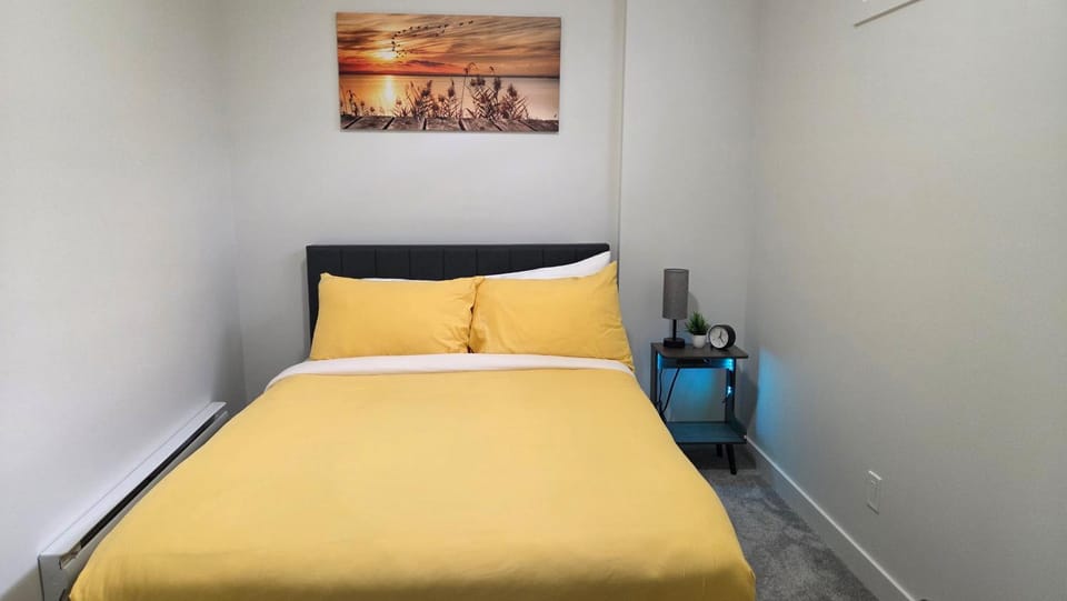 New Family 1-Bedroom near Hospital, YMCA, Cineplex, Grocery Stores Apartment in Calgary