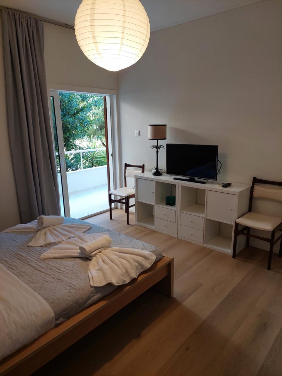 Vouliagmeni Apartment Opposite The Margi Apartment in Vouliagmeni