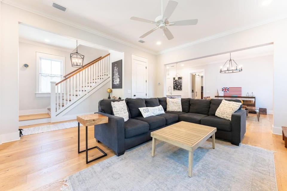 Luxury St Simons Island Vacation Rental with Private Saltwater Pool - Royal Fortune Villa in Saint Simons Island