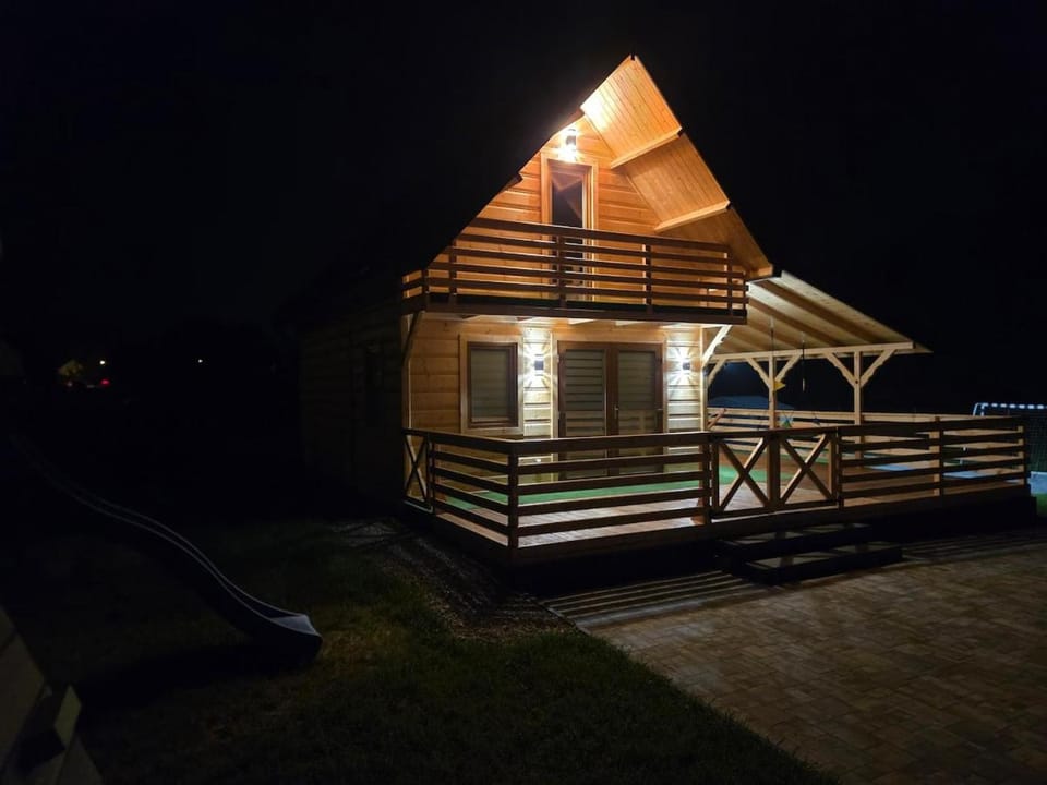 Property building, Night