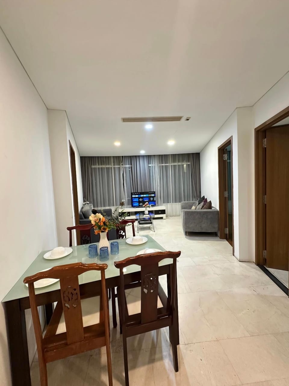 Living room, Dining area