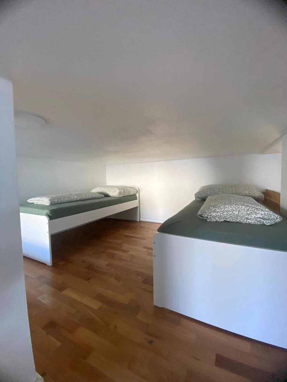 Apartment with Terrace & Free Parking Apartment in Vienna