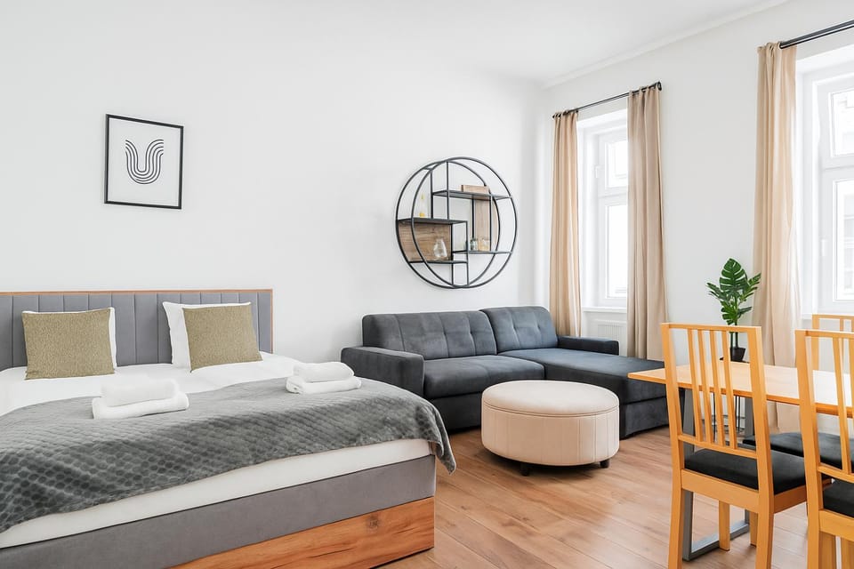 70 m2 Central Apartment near Mariahilferstrasse & Westbahnhof Apartment in Vienna