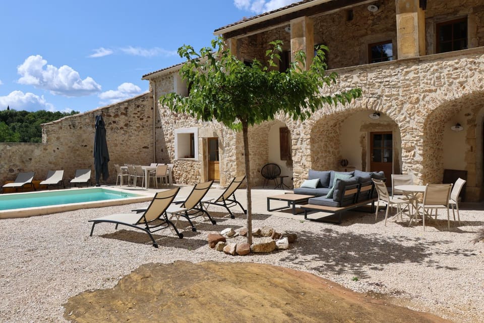 Property building, Patio, Swimming pool, sunbed