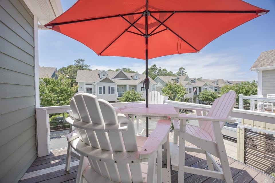 1327 - Seaglass Retreat House in Corolla