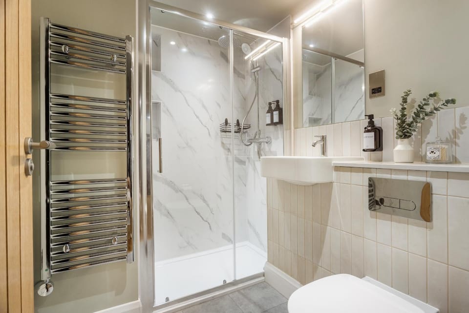 Central Bloomsbury Retreat Apartment in London Borough of Islington