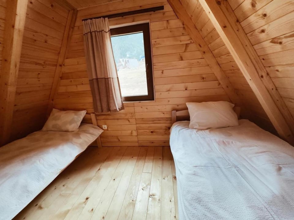 Bujtina n'kullë House in Europe