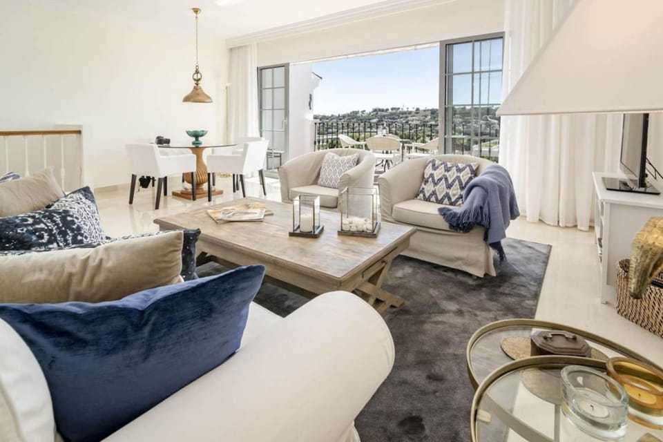 AP116 - Casa Aloha I by Roomservices Apartment in Marbella