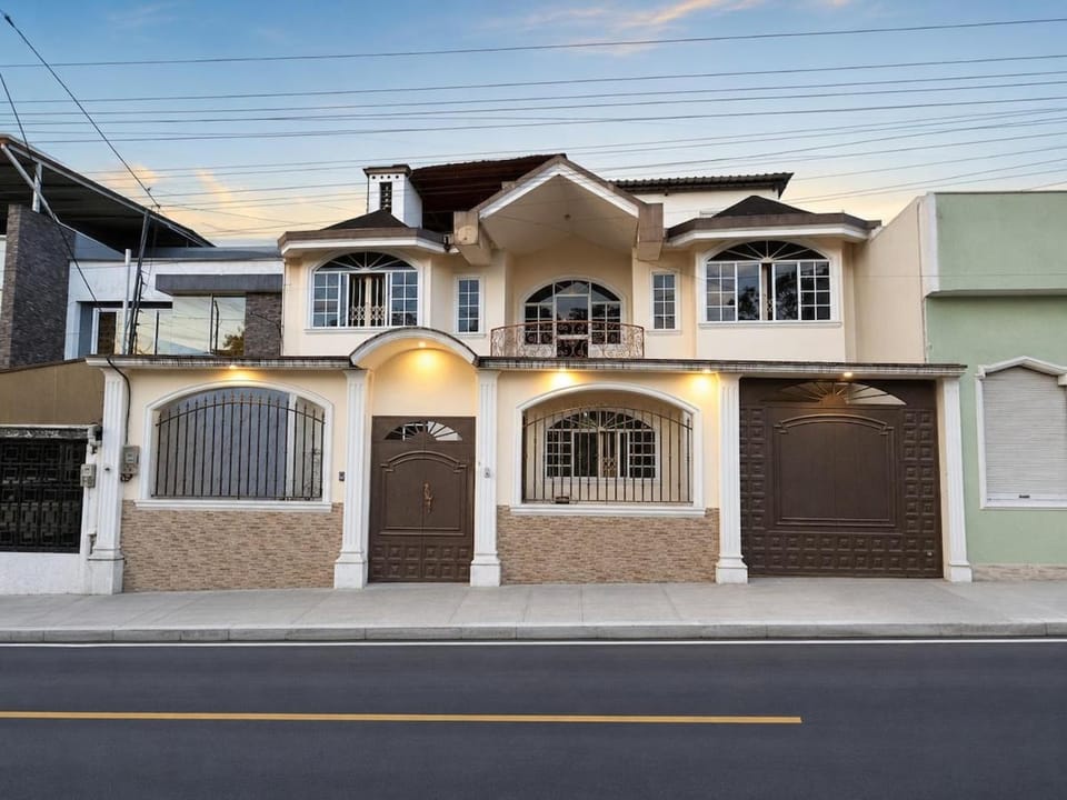 Bomboli Grove Apartment in Ecuador