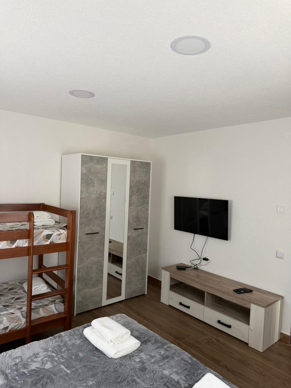 Komarnica Village home & camp House in Montenegro