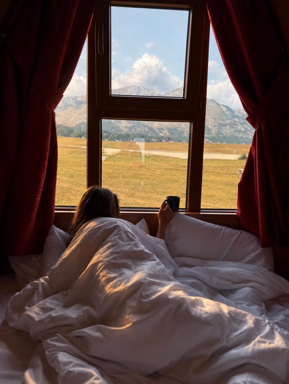 Bed, Natural landscape, Mountain view