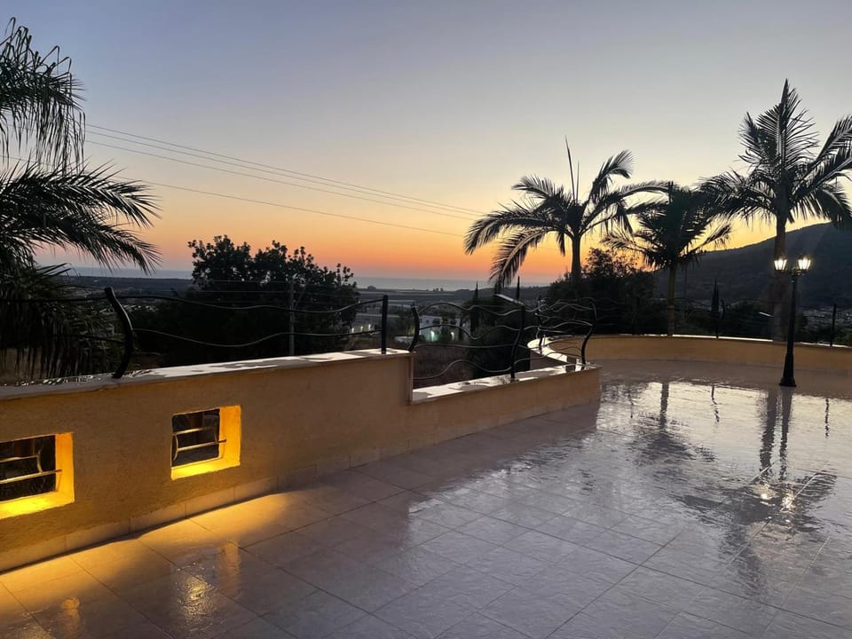 View (from property/room), Balcony/Terrace, Sunset