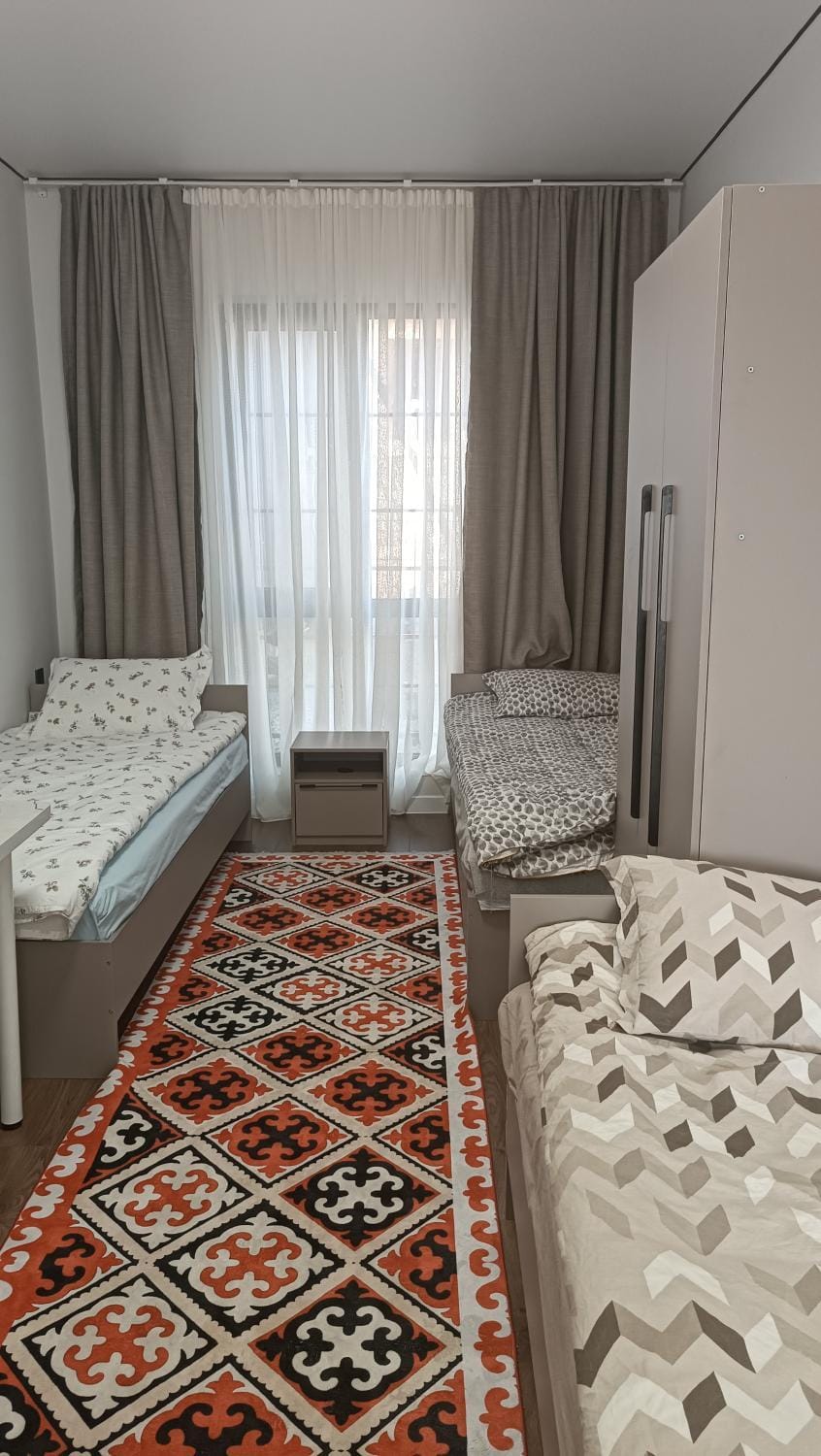 Bed, Photo of the whole room, Seating area
