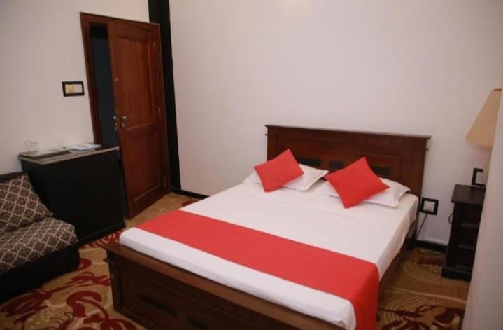 Kenrish Hotel Hotel in Wadduwa