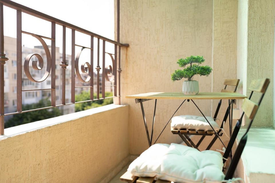 Patio, Day, View (from property/room), Balcony/Terrace, Seating area