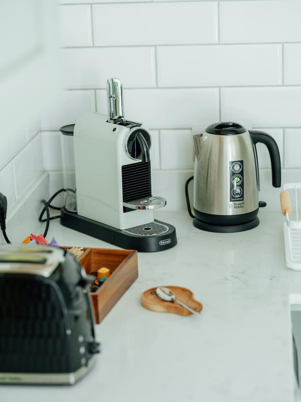 Coffee/tea facilities, toaster