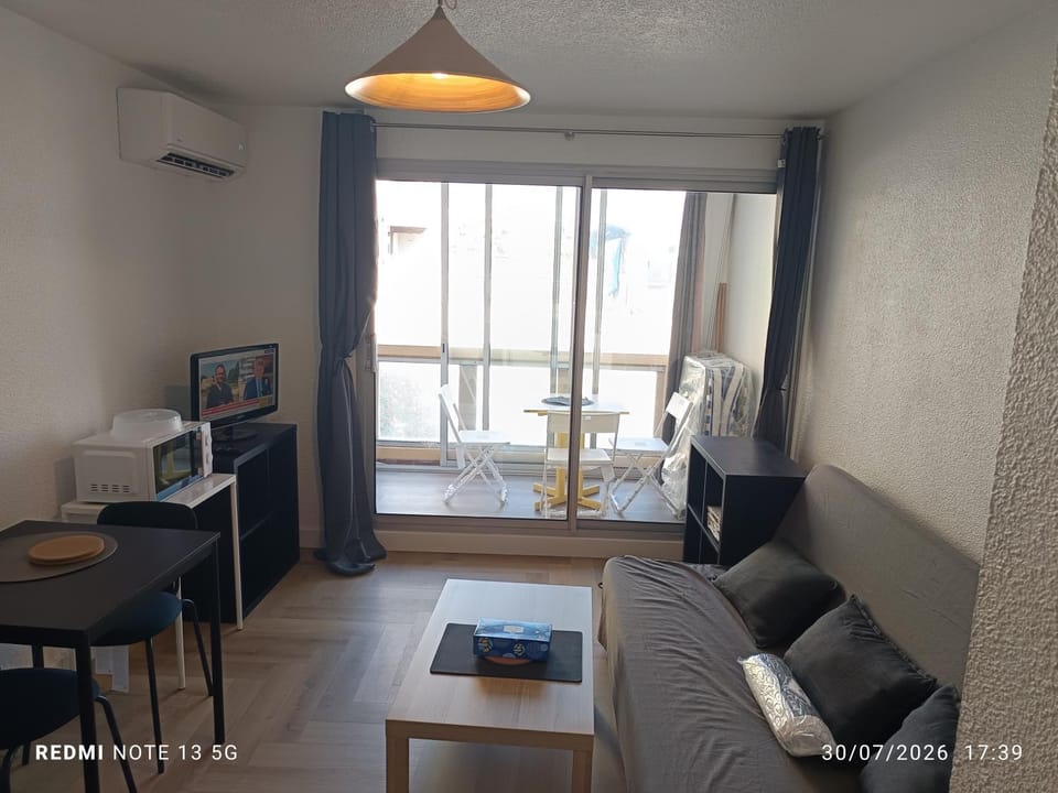Studio meublé palavas les flots place parking privé Apartment in Palavas-les-Flots