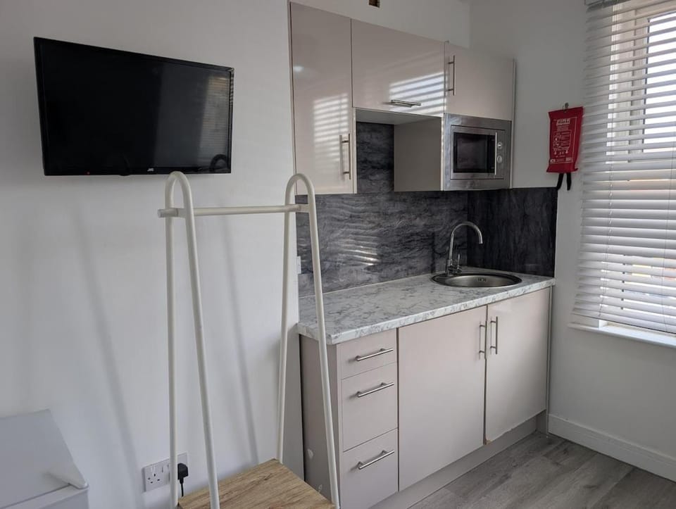 Towcester Road Studio by Headway Property Apartment in Northampton