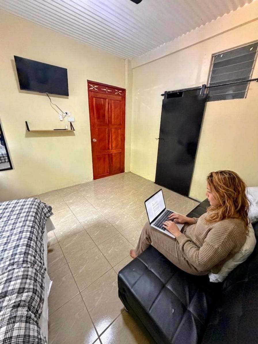 Papá Nicho - 3 Min to Park, Entire Home Apartment in El Salvador
