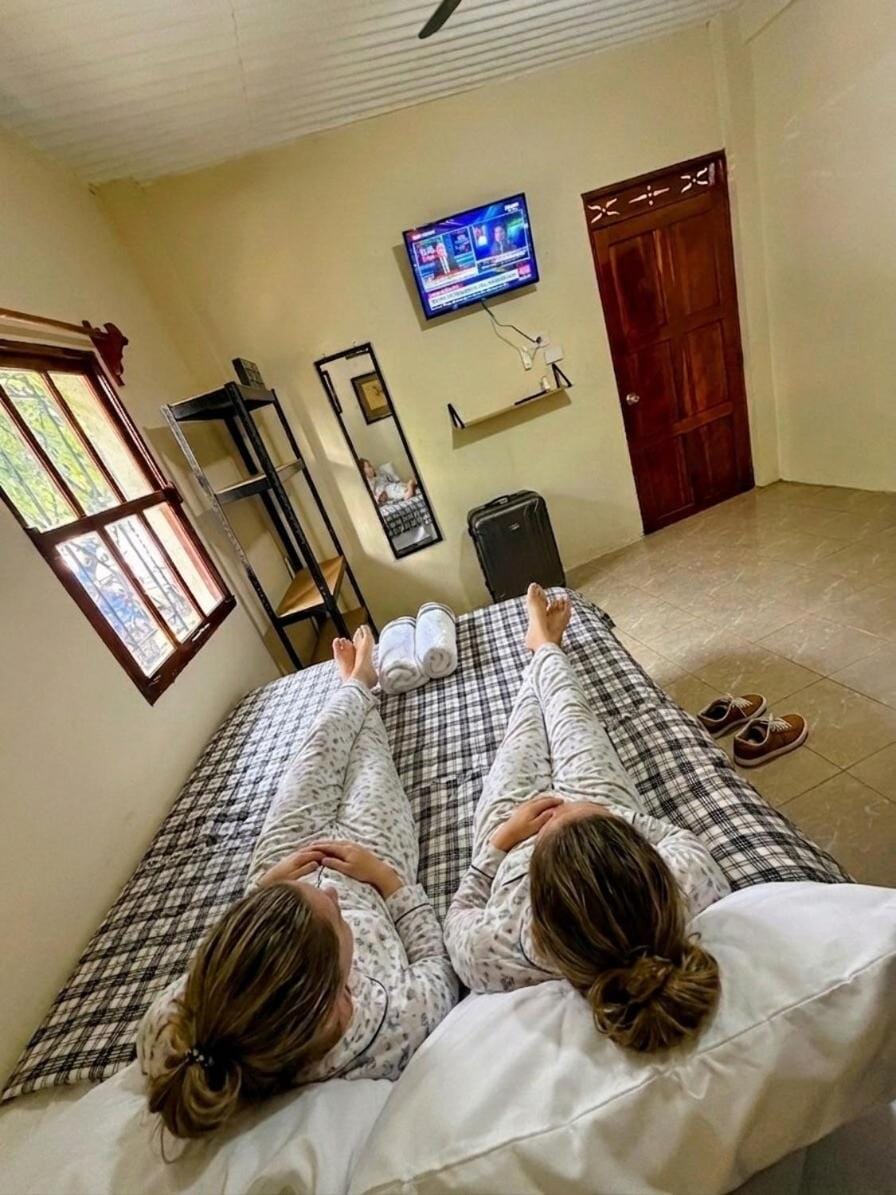 Papá Nicho - 3 Min to Park, Entire Home Apartment in El Salvador