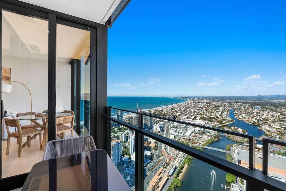 Epsilon Luxury Residence Broadbeach Apartment in Gold Coast