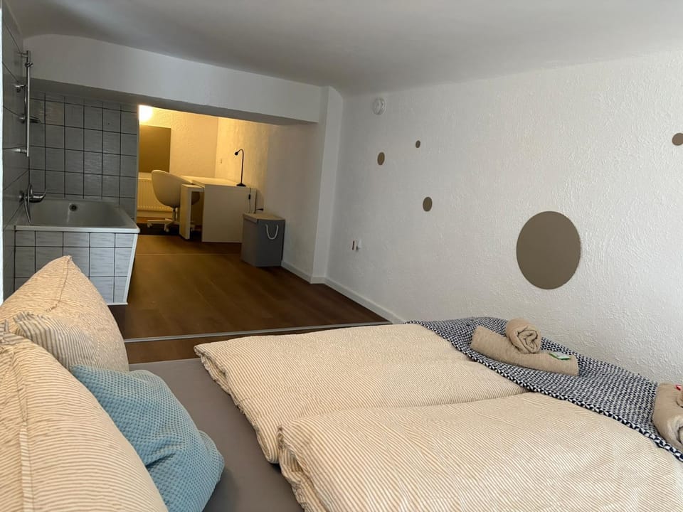 Photo of the whole room, Bedroom, Bath