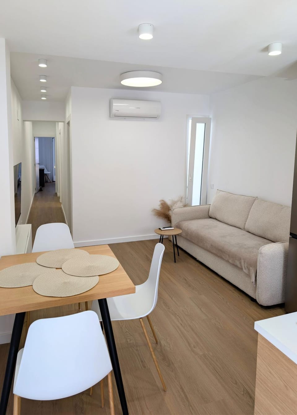 Living room, Seating area, Dining area, air conditioner