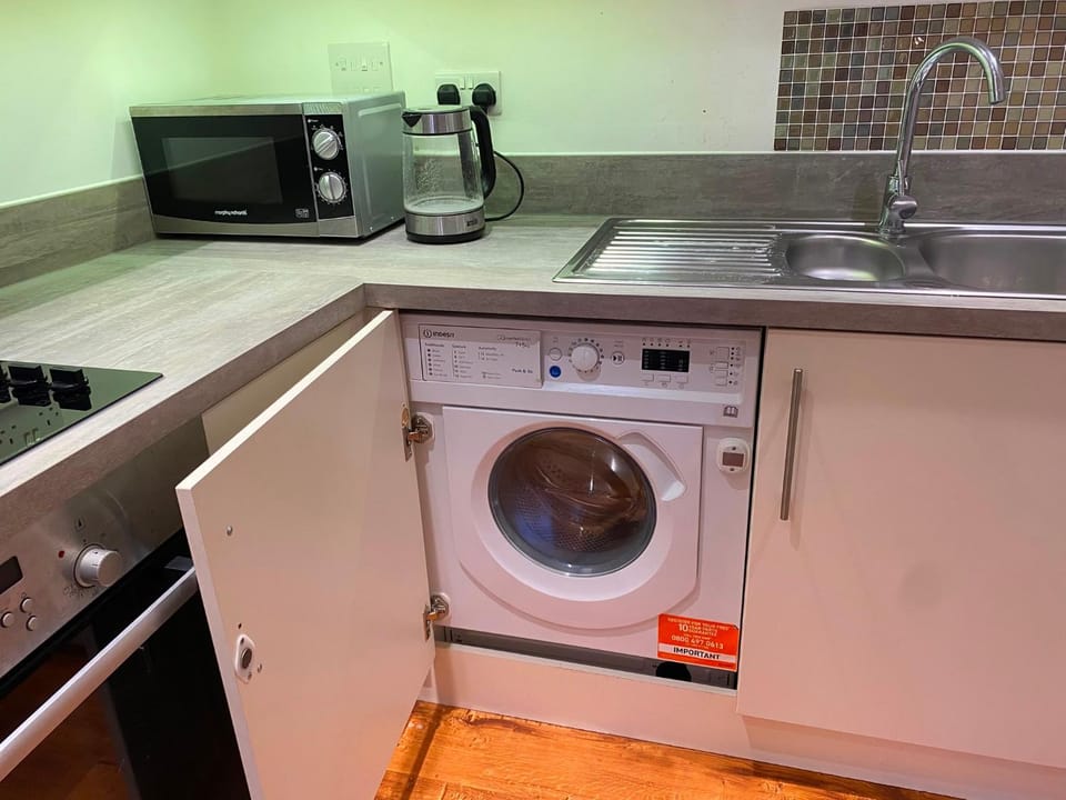 Curtis House HD Apartment in High Wycombe