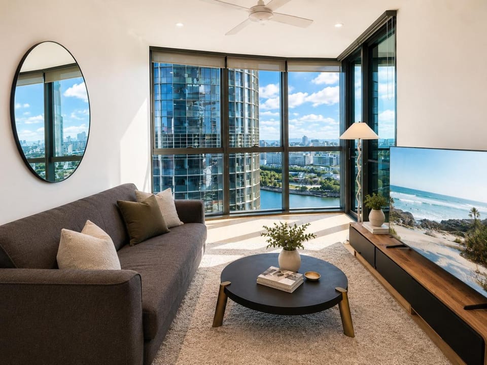 View (from property/room), Living room, City view, River view
