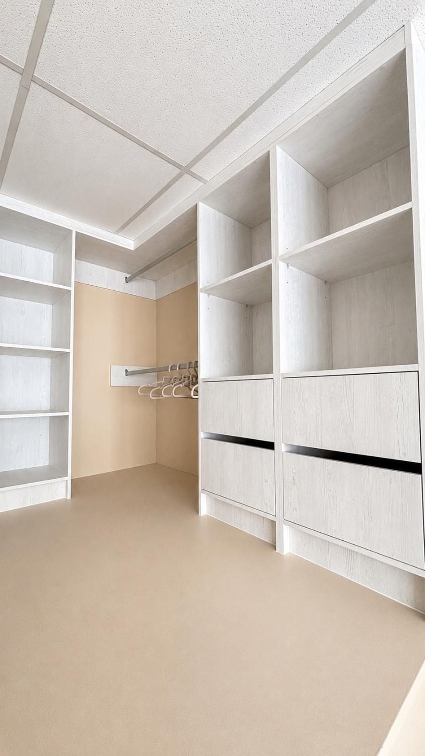 wardrobe