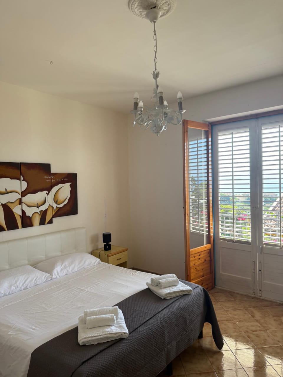 La Perla di Mongerbino House in Sicily