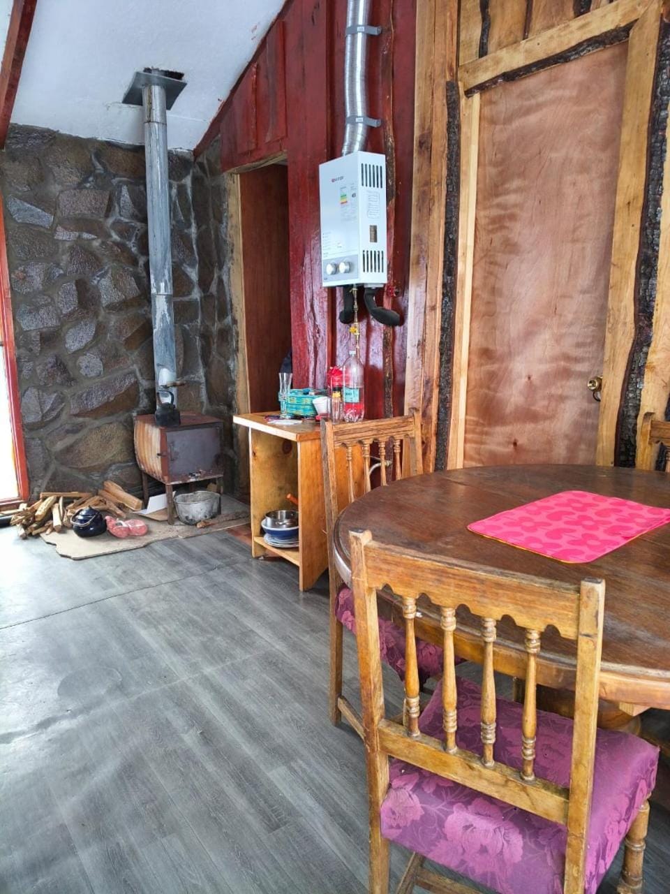 Seating area, Dining area