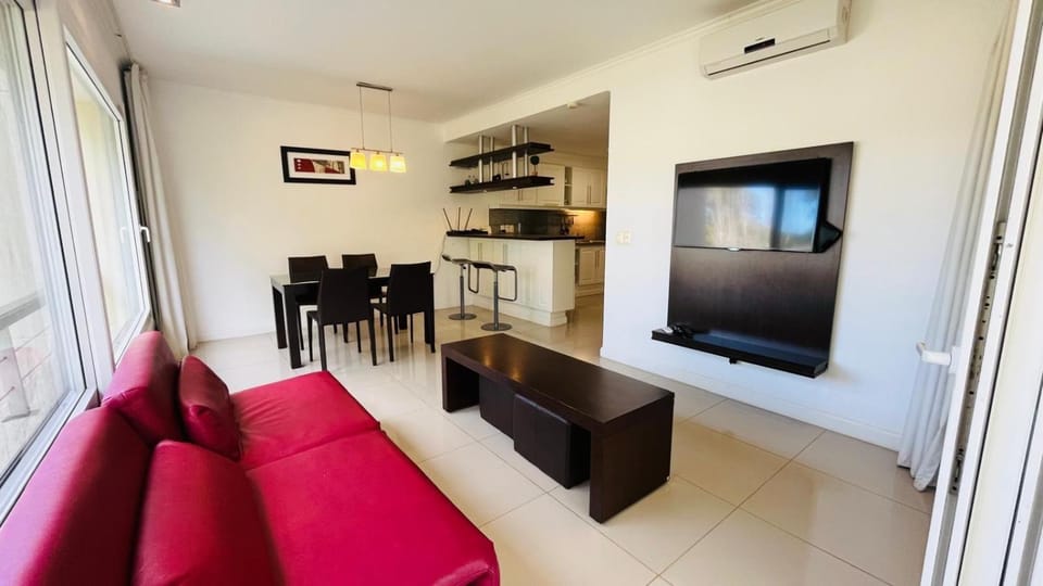 Apartamento Solanas green park frente al lago Apartment in Montevideo Department, Uruguay