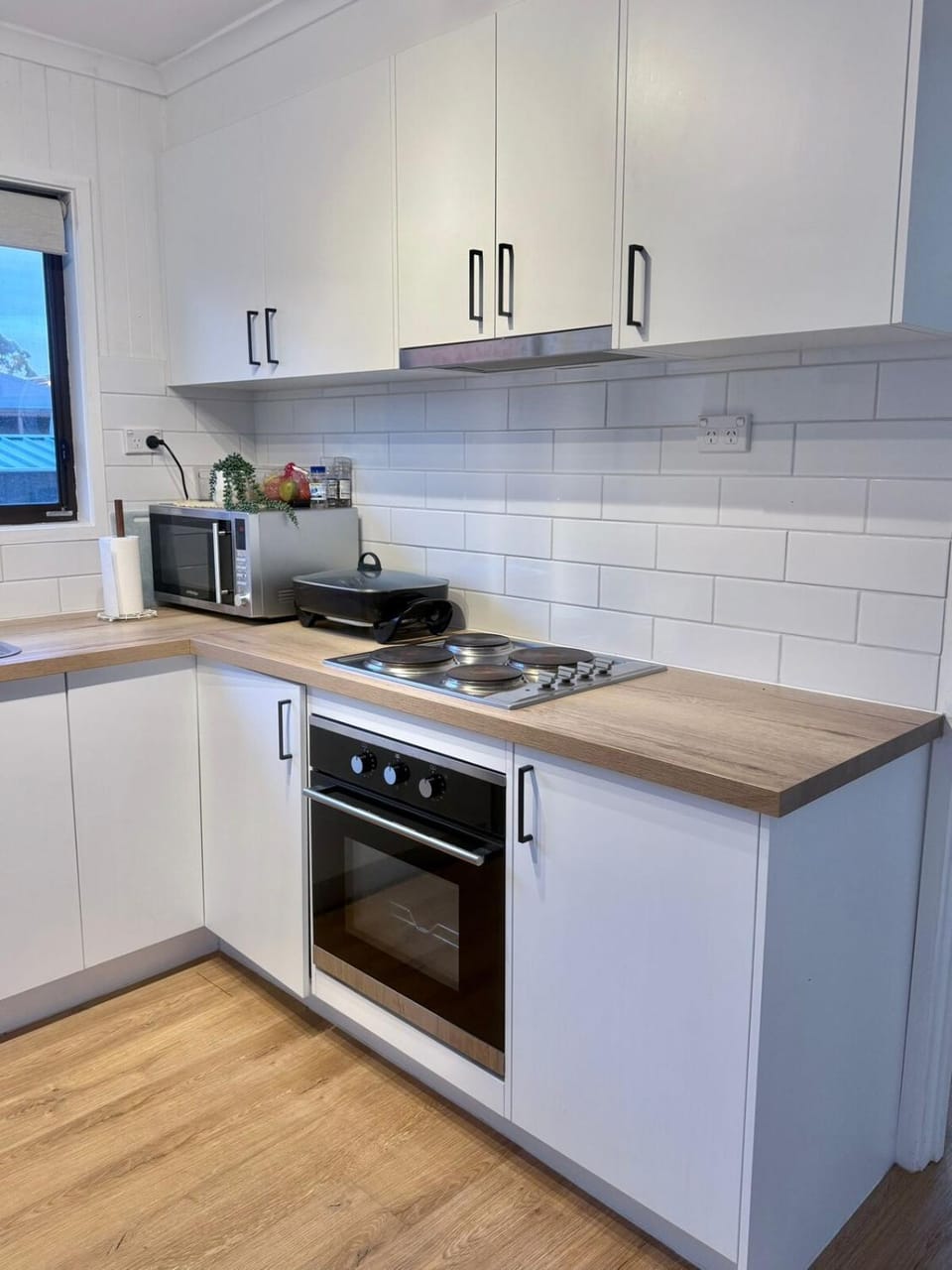 Kitchen or kitchenette, stove
