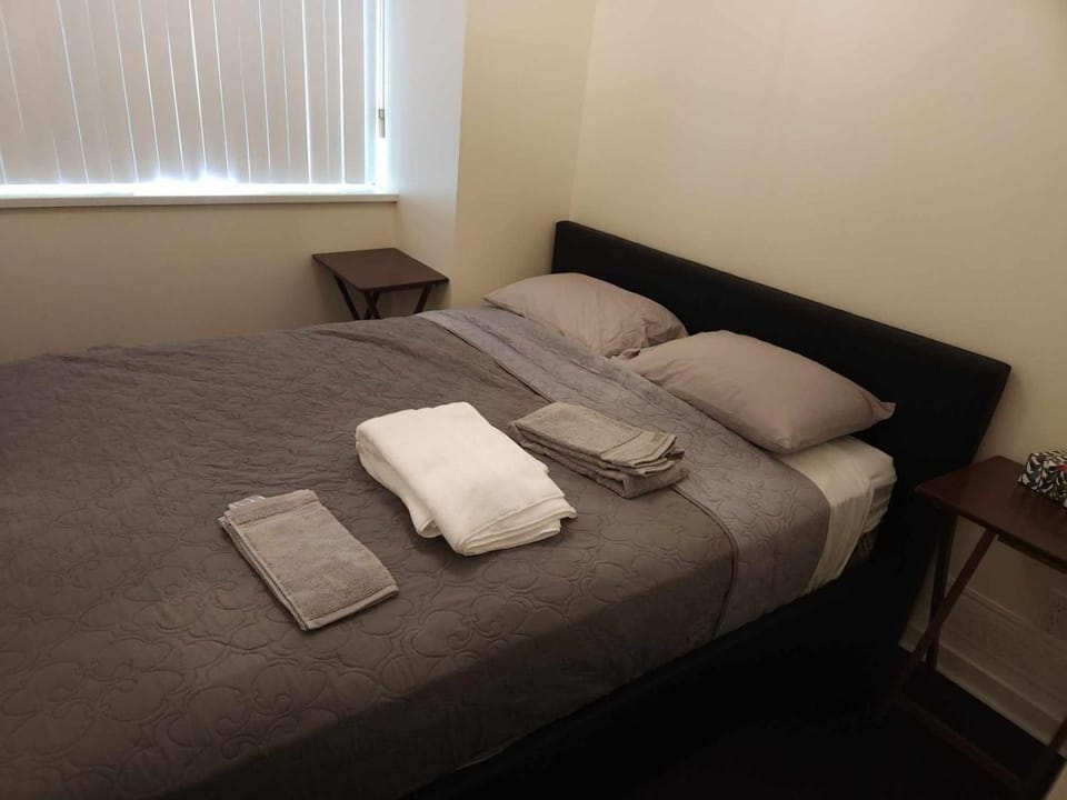 Furnished Downtown Suite w Fireplace, Master Ensuite & Private Balcony Apartment in Vancouver