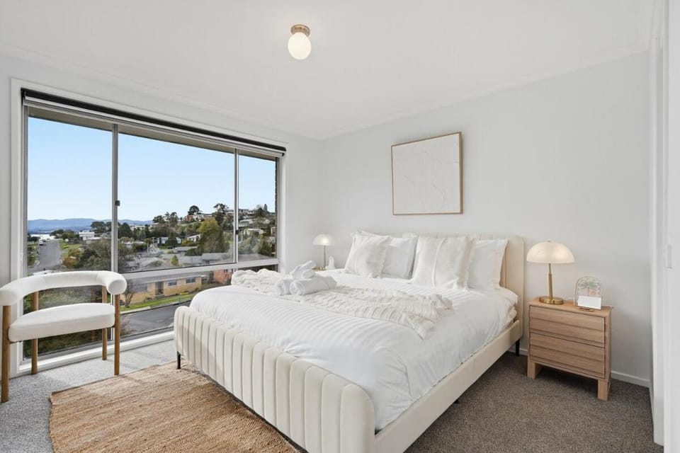 Bed, View (from property/room), Balcony/Terrace, Photo of the whole room, Bedroom, towels