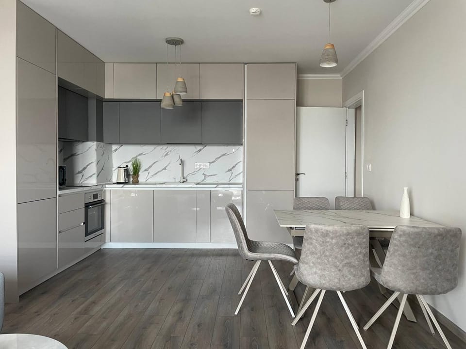 Kitchen or kitchenette, Living room, Dining area