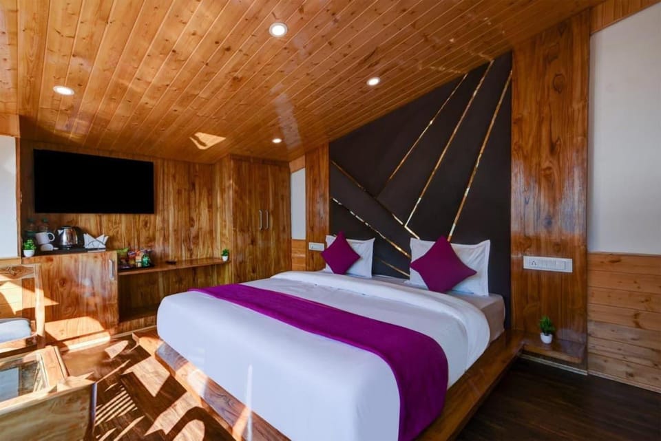 The Raaya Royal Retreat Hotel in Himachal Pradesh