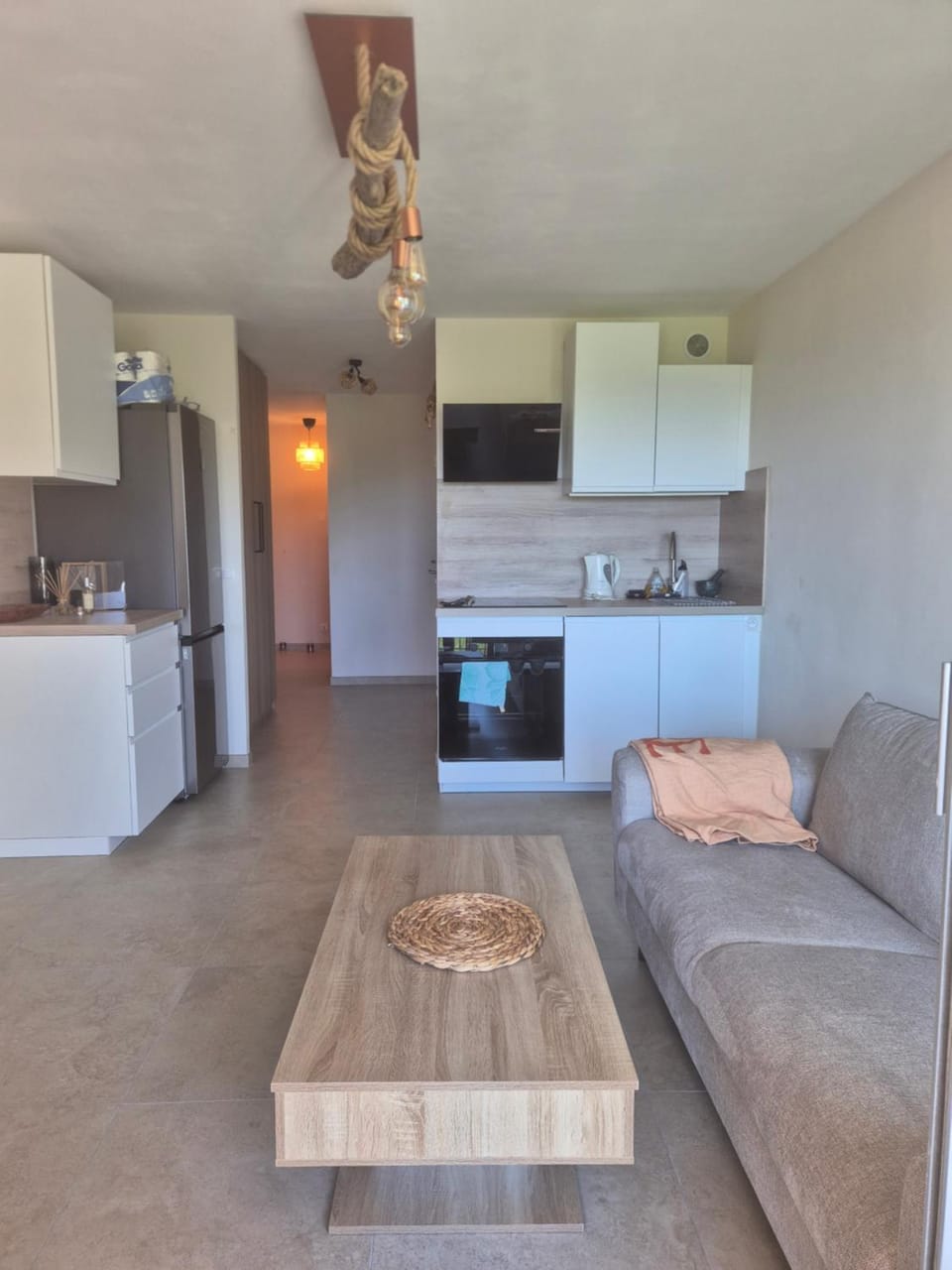 T2 vue mer au calme Apartment in Hyères