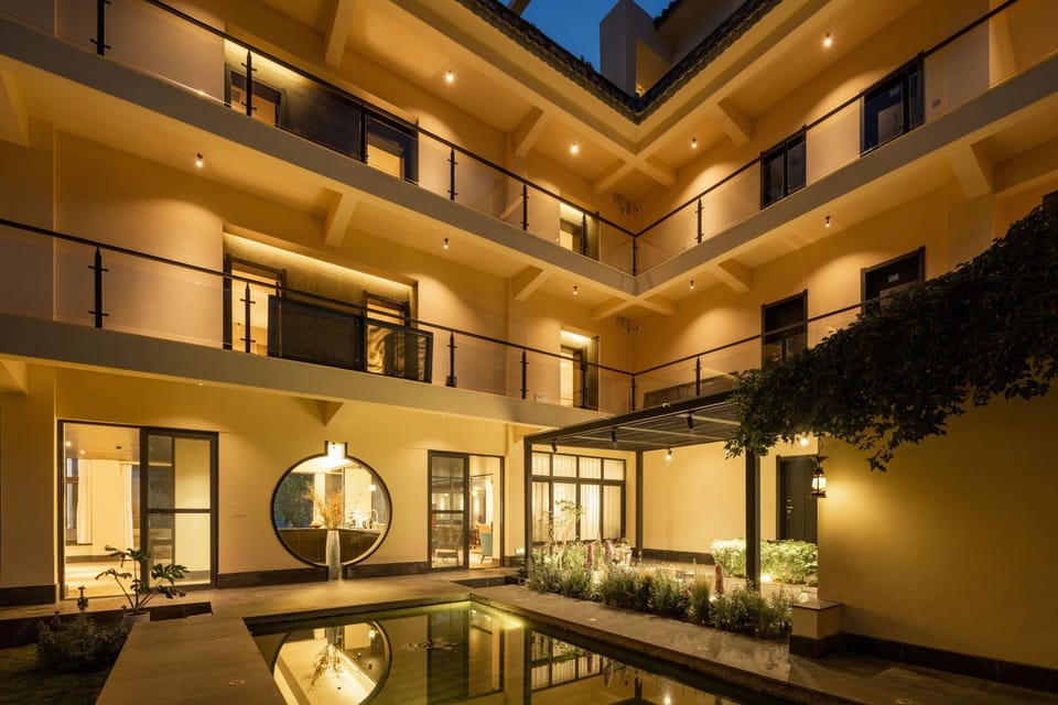 Patio, Night