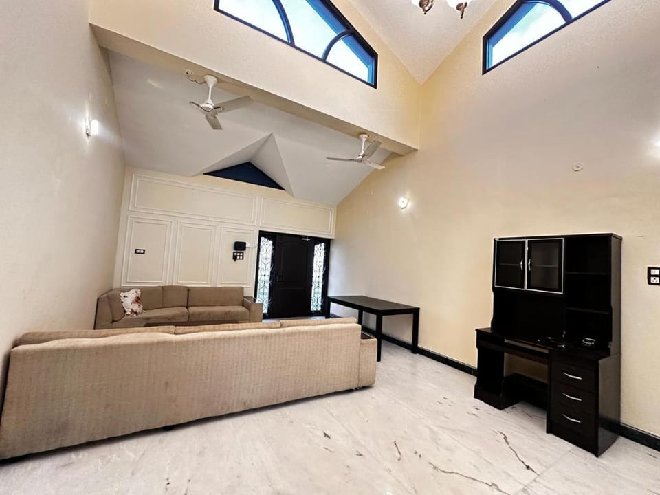 Event Den by ECR Bed and Breakfast in Chennai